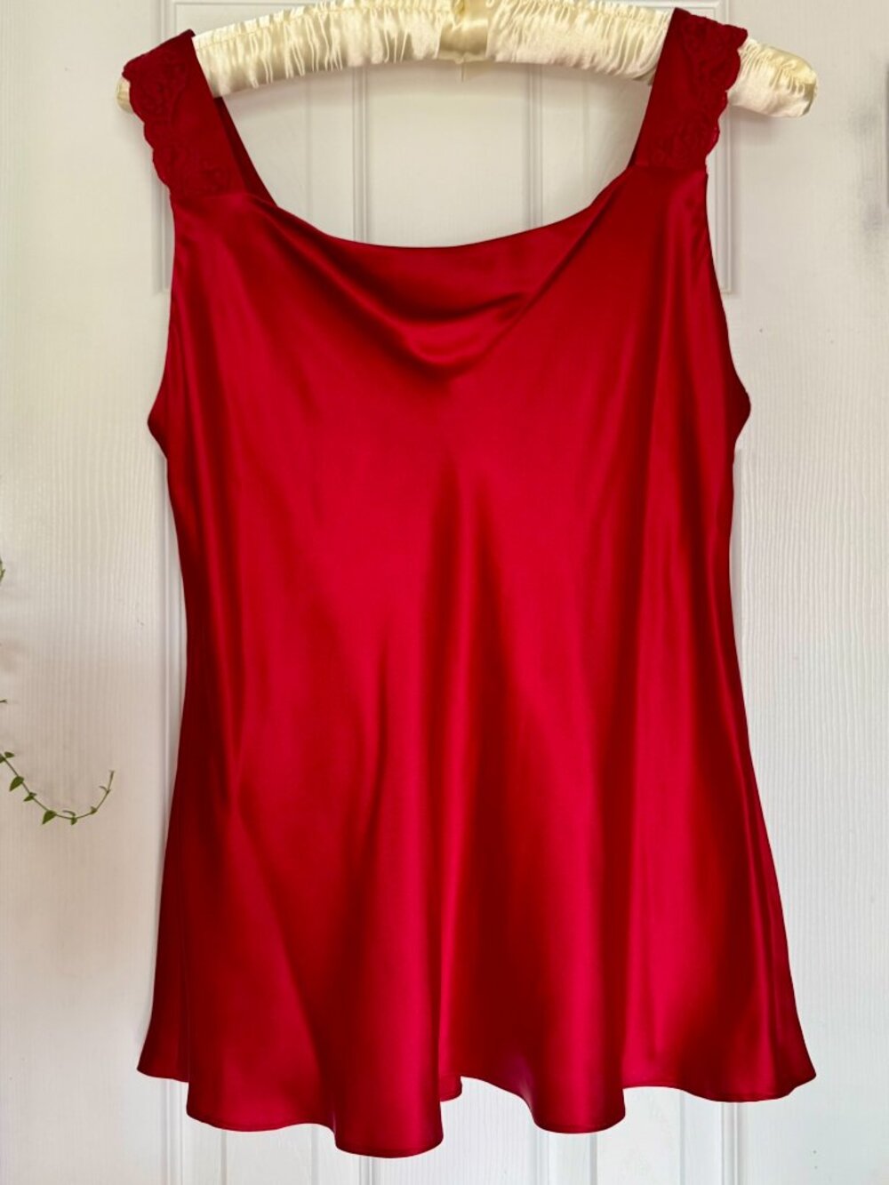 Nine West Red Silk Lace Trim Camisole Top - Size 12 - Picture 2 of 7